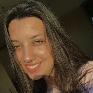Julie - Prof d'aide aux devoirs - Tours