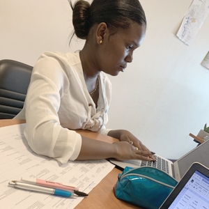 Laurence - Prof d'aide aux devoirs - Rivière-Salée