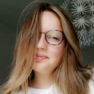 Justine - Prof d'aide aux devoirs - Angers