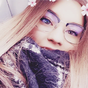 Emma - Prof de management - Burbure