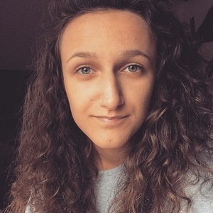 Romane - Prof d'anglais - Broué