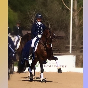 Clemence - Prof d'équitation - Nîmes