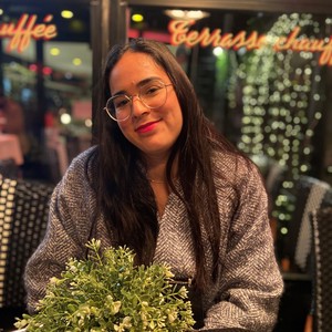 Rania - Prof de maths - Paris