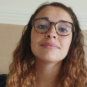 Lola - Prof de maths - Gif-sur-Yvette