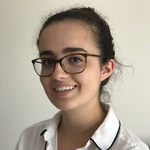 Adèle - Prof d'aide aux devoirs - Ardon