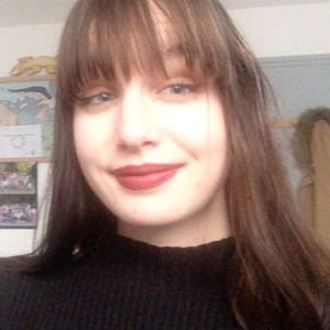 Alexandra - Prof d'histoire - Lanester
