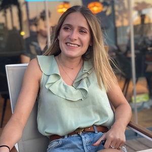 Chloé - Prof de maths - Clermont-Ferrand