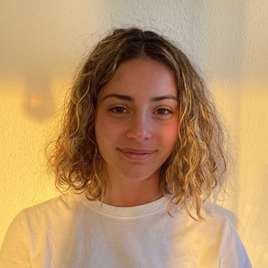 Angelina - Prof de maths - Martigues