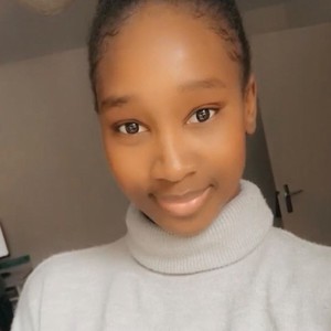 Ndeye Aminata - Prof de maths - Évreux
