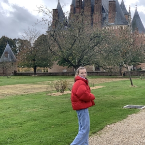 Charlotte - Prof de maths - La Celle-sous-Gouzon