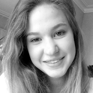 Clara - Prof d'histoire - Tours