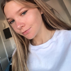 Romane - Prof d'aide aux devoirs - Reims