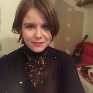 Naomi - Prof de philosophie - Toulon