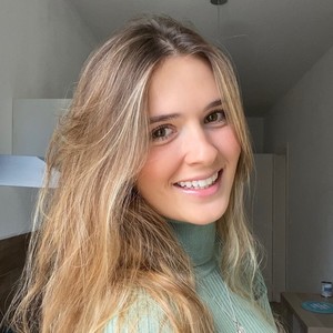 Rubie - Prof de biologie - Nonville