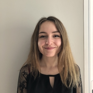Emeline - Prof de maths - Saint-Léger-les-Vignes