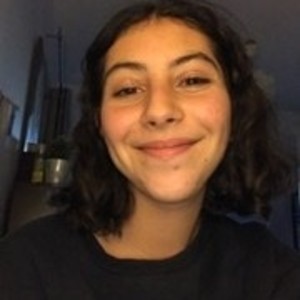 Inès - Prof de maths - Épron