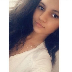 Yasmine - Prof d'anglais - Valence