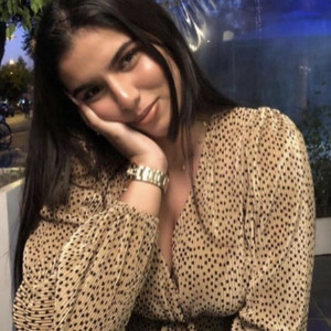 Myriam - Prof de maths - Montreuil