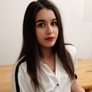 Syrine - Prof d'expression orale - anglais - Marseille