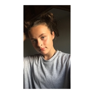 Lea - Prof de coiffure - Lognes