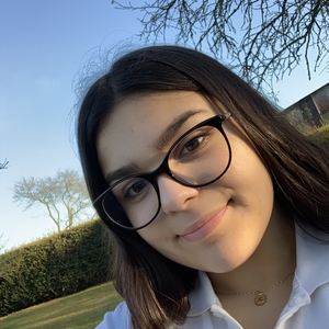 Clara - Prof d'aide aux devoirs - Cambrai