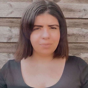 Elisa - Prof d'aide à la rédaction de cv - lettre de motivation - Pont-Sainte-Maxence