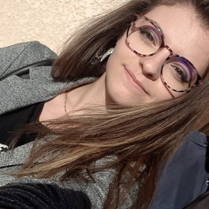 Lucie - Prof de langue des signes - Paris