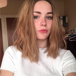 Alice - Prof de français - Paris