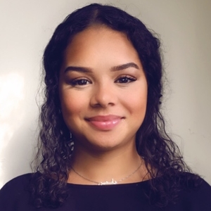 Yasmine - Prof d'anglais - Clichy