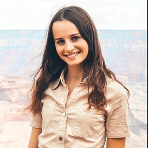 Emma - Prof d'aide aux devoirs - Rhode-Saint-Genèse