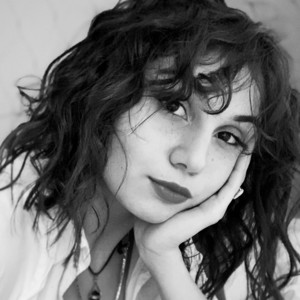 Lola - Prof de français - Nancy