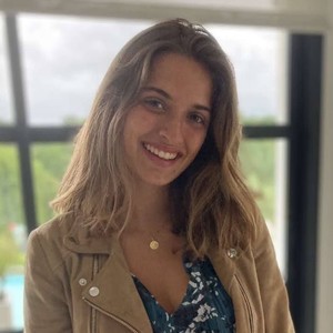 Claire Elise - Prof d'aide aux devoirs - Anglet