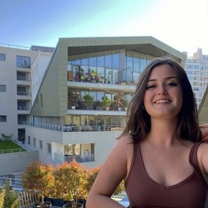 Céline - Prof d'aide aux devoirs - Grenoble