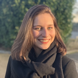 Léa - Prof de graphisme - Hoenheim