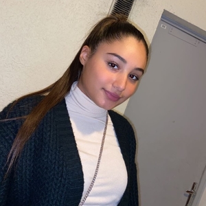 Amel - Prof de maths - Lyon