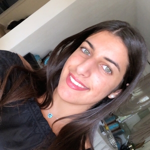 Manal - Prof de maths - Châteaurenard