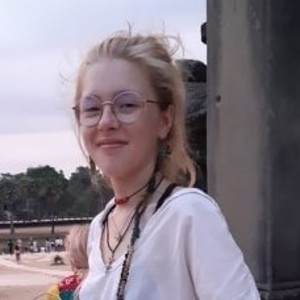 Dina - Prof de français - Paris