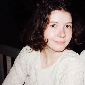 Suzie - Prof de français - Paris