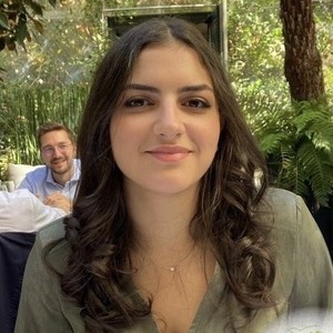 Rhea - Prof d'anglais - Paris