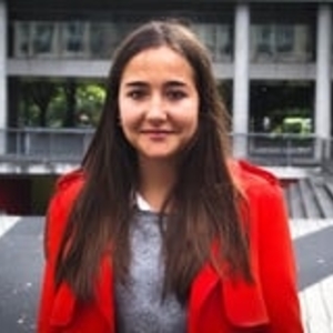 Adèle - Prof de maths - Paris