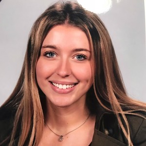 Lea - Prof de maths - Paris