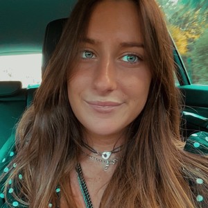 Justine - Prof d'aide aux devoirs - Cavalaire-sur-Mer