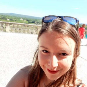 Chloé - Prof de français - Chartres-de-Bretagne