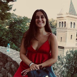 Giulia - Prof de lecture - Soliera