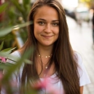 Alice - Prof de maths - Croix