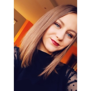 Coline - Prof d'aide aux devoirs - Momignies
