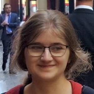 Lara - Prof d'anglais - Semur-en-Auxois