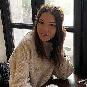 Lena - Prof de préparation bac scientifique - Feillens