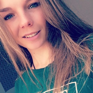 Léa - Prof de maths - Pluvigner