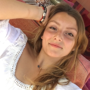 Jade - Prof d'aide aux devoirs - Vertou